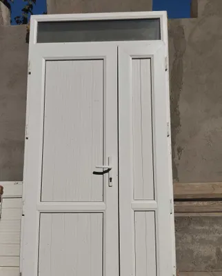 Срочно продаются пластиковые двери Akfa, б/у 1