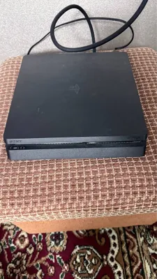 PlayStation 4 slim 512 GB
