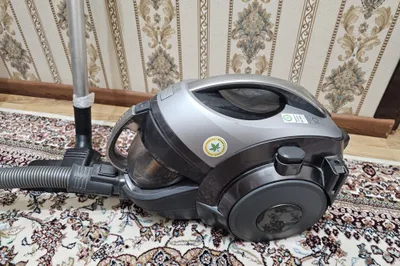 Продаётся пылесос LG kompressor 1