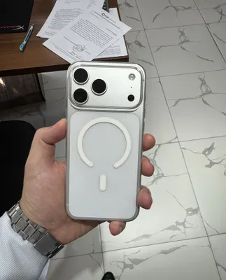 Iphone 17 pro max 1
