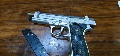 Pistolet italyanskiy brend baretta 92f super narxlarda 1