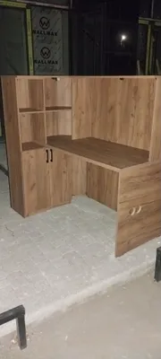 Продаётся компьютерный стол 1