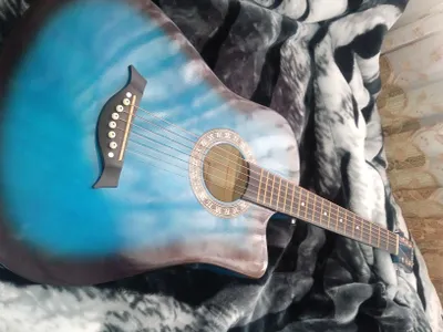 gitara sotiladi ishlatilmagan holati yangi 1