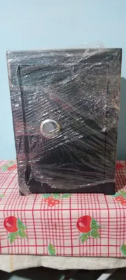 Продаётся новый сейф 1