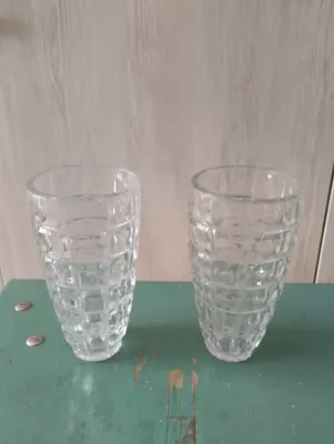 Продам хрустальные вазы