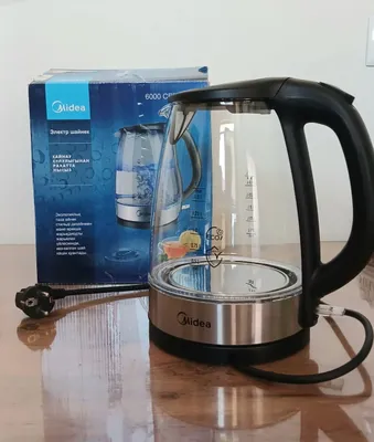 Чайник электрический Midea с подсветкой 1
