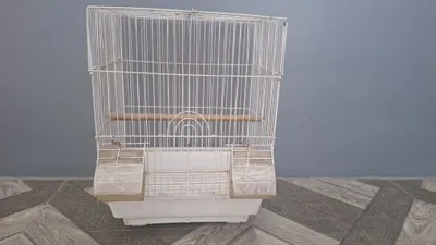 Небольшая клетка для птиц