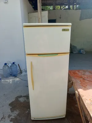 Работающий холодильник 1