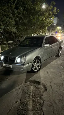 Mercedes benz w210 E200 1