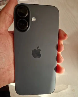 iPhone 17 256 ГБ, аккумулятор 100% 1