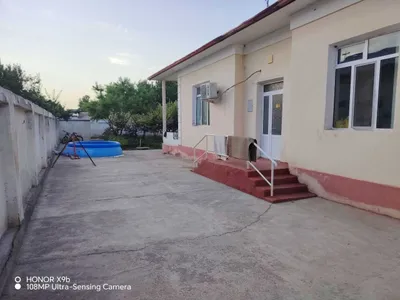Namunali 5 xonadan iborat 6 sotixli kottej srochno sotiladi 1