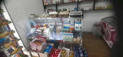 Витринный холодильник срочно продаётся, почти новый 1