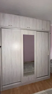 Шкаф почти новый хорошый 1