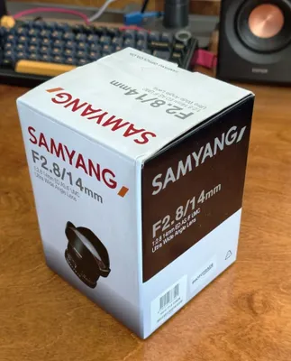 Samyang 14mm f/2.8 ED AS IF UMC 1
