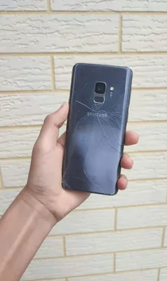 Samsung Galaxy S9 64 ГБ продаётся 1