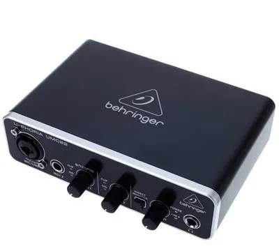 Behringer U-Phoria UMC22 1