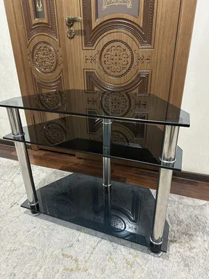 3 qavatli shisha TV osti stendi 1