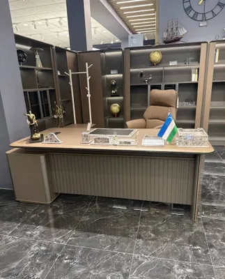 Стол руководительский Mebel House 1