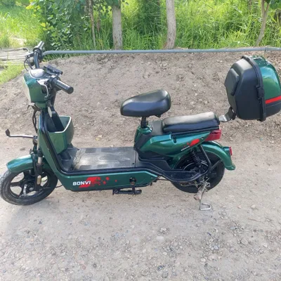 Продаётся скутер на запчасти 1
