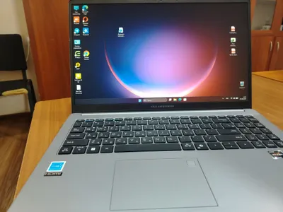 ASUS ExpertBook P1 1