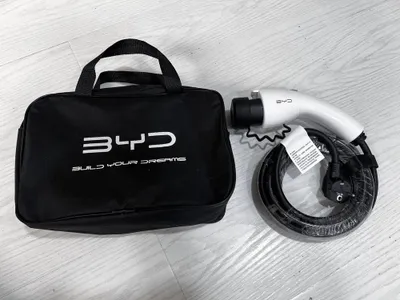 BYD zaryadlash qurilmasi (original) 1