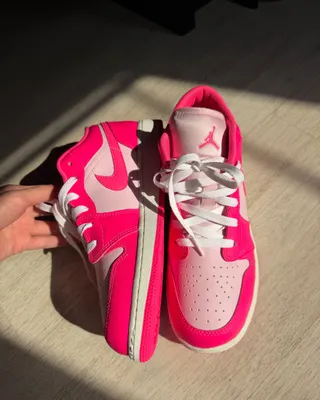yangi original jordan pink krossovkalarini sotaman 1