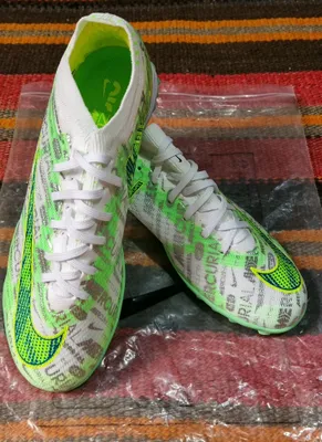 Футзальные кроссовки Nike 1