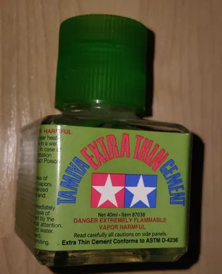 Клей Tamiya Япония модельный 40 ml 1