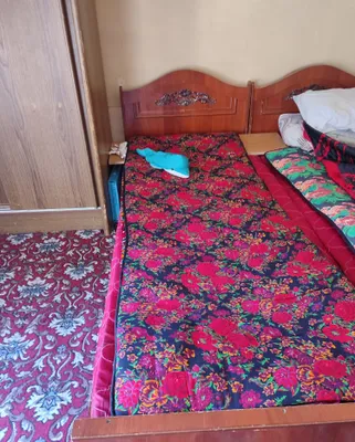 Bir kishilik divan