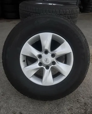 Идеальное состояние дисков и шин Toyota Prado 150 1