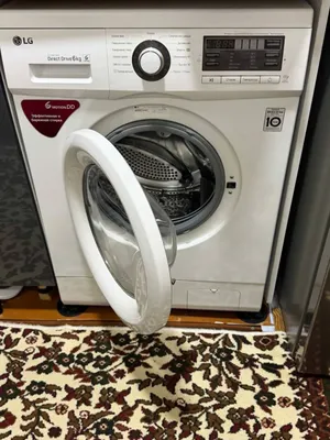 Оригинальная стиральная машина LG, 6 кг, продаётся