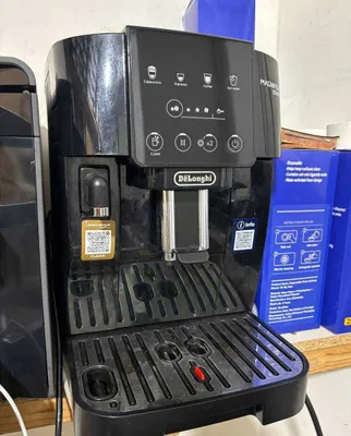 срочно продается Кофе машина DELONGHI
