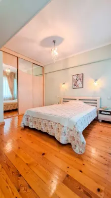 Appartment is for rent in the Yakkasaray district. 1