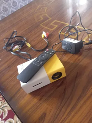 Мини проектор mini praetor 1