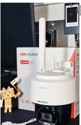Hikvision DS-2DE2C400MWG-4G Sensor: 4 MP