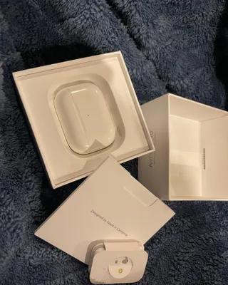 Birinchi avlod original AirPods Pro 1