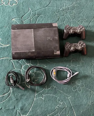 PlayStation 3 с 2 геймпадами 1