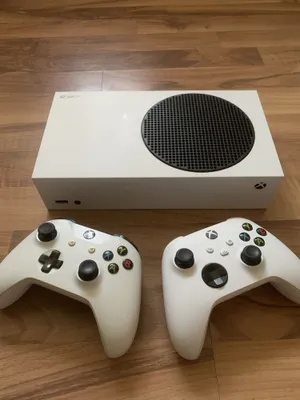 Xbox series S. 2 ta gamepad+ 1 месяц gamepass ultimate 1