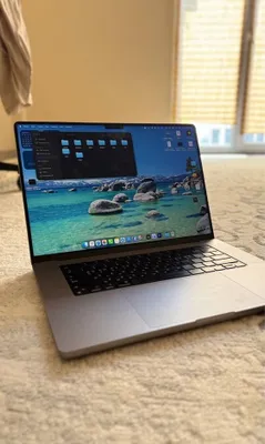 Macbook pro 16 inch M1 Pro 1
