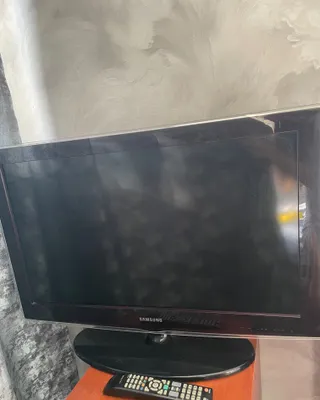 Телевизор Samsung 32" — в отличном состоянии, как новый 1