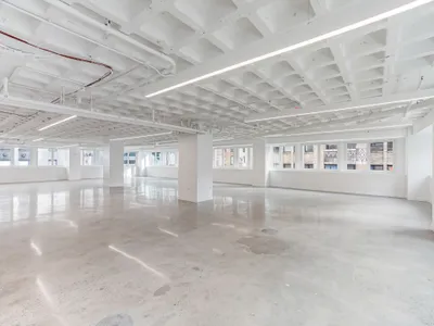 Sotib olishga shoshiling! Panoramali openspace ofisni ZUDLIK BILAN sotaman 1