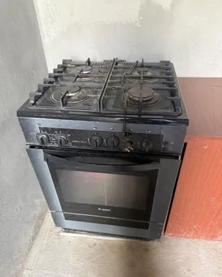 Газовая плита с 4 конфорками