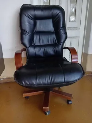Direktor kreslosi sotiladi (ishlatilgan), kelishamiz! 1