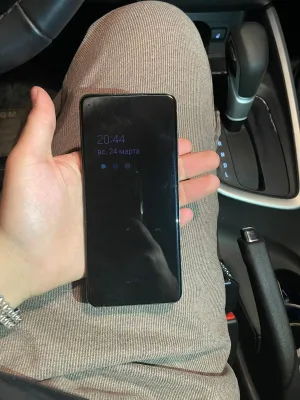 Samsung galaxy s20+ 5g sotiladi yoki obmen 1