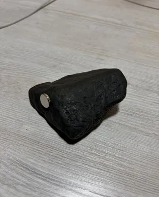 Метеоритный камень