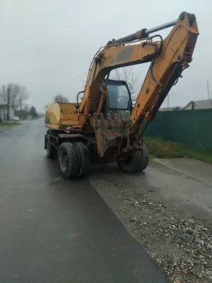 Экскаватор Samsung 132 1