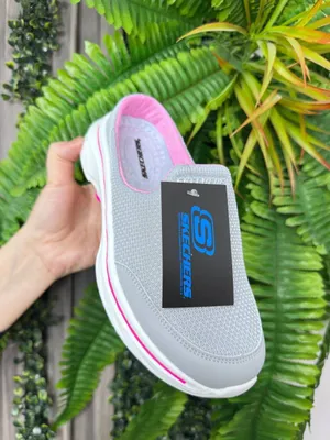 skechers tapchkasi ayollar uchun