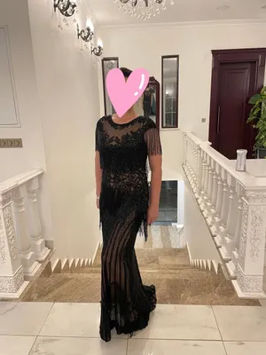 qo‘lda tikilgan kechki libos, Dubayda sotib olingan 1