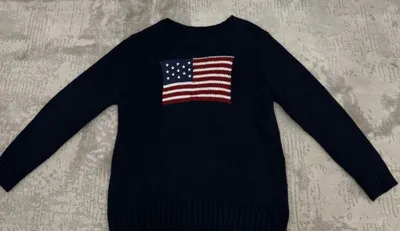 Amerika bayrog‘i tushirilgan to‘q ko‘k sviter 1