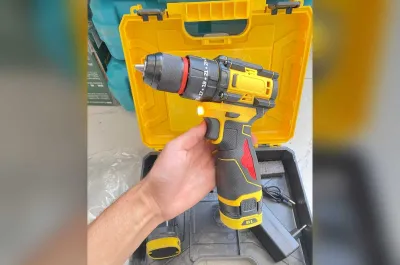 Шуруповерт аккумуляторный бесщеточный Shurupovert brushless, keys 1